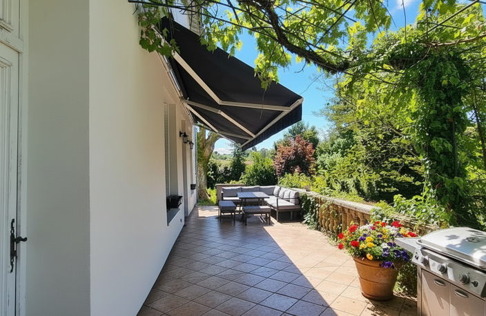 DEMEURE DE CHARME 180 m2 - grand garage - piscine - parc — photo 5