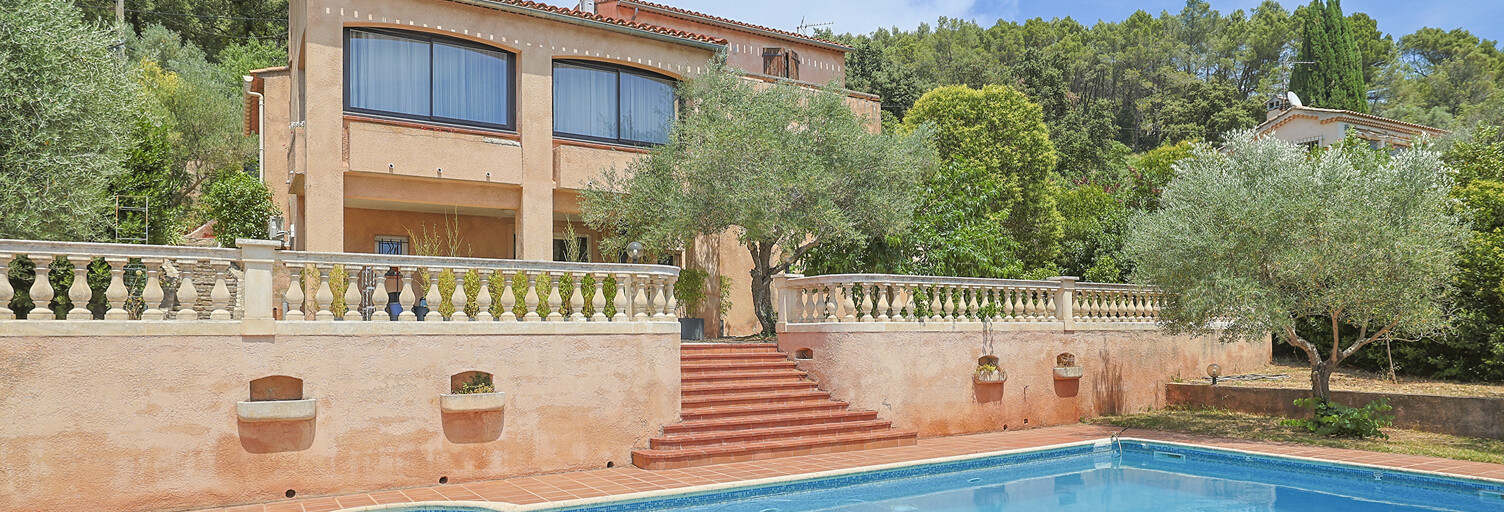Maison 8 Pièces 190 m² à vendre à Carnoules (83660)
