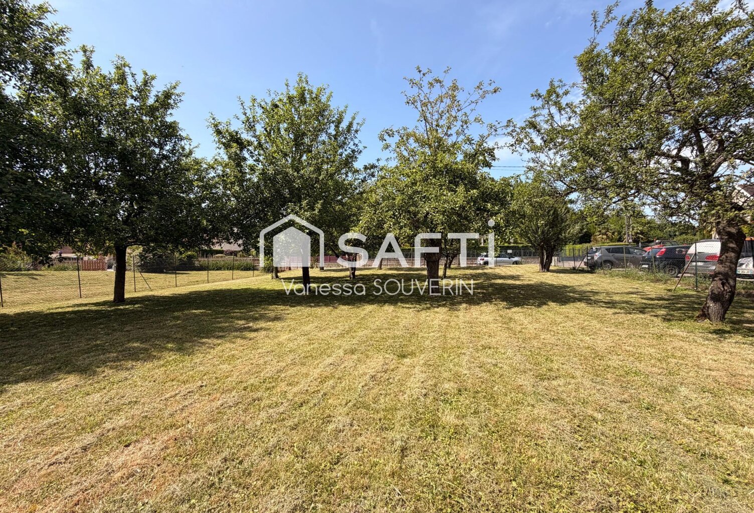 Terrain constructible avec nombreux fruitiers clos — photo 1