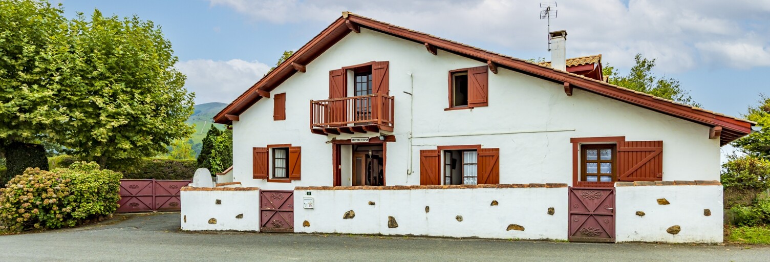 Maison 10 Pièces 311 m² à vendre à Espelette (64250)