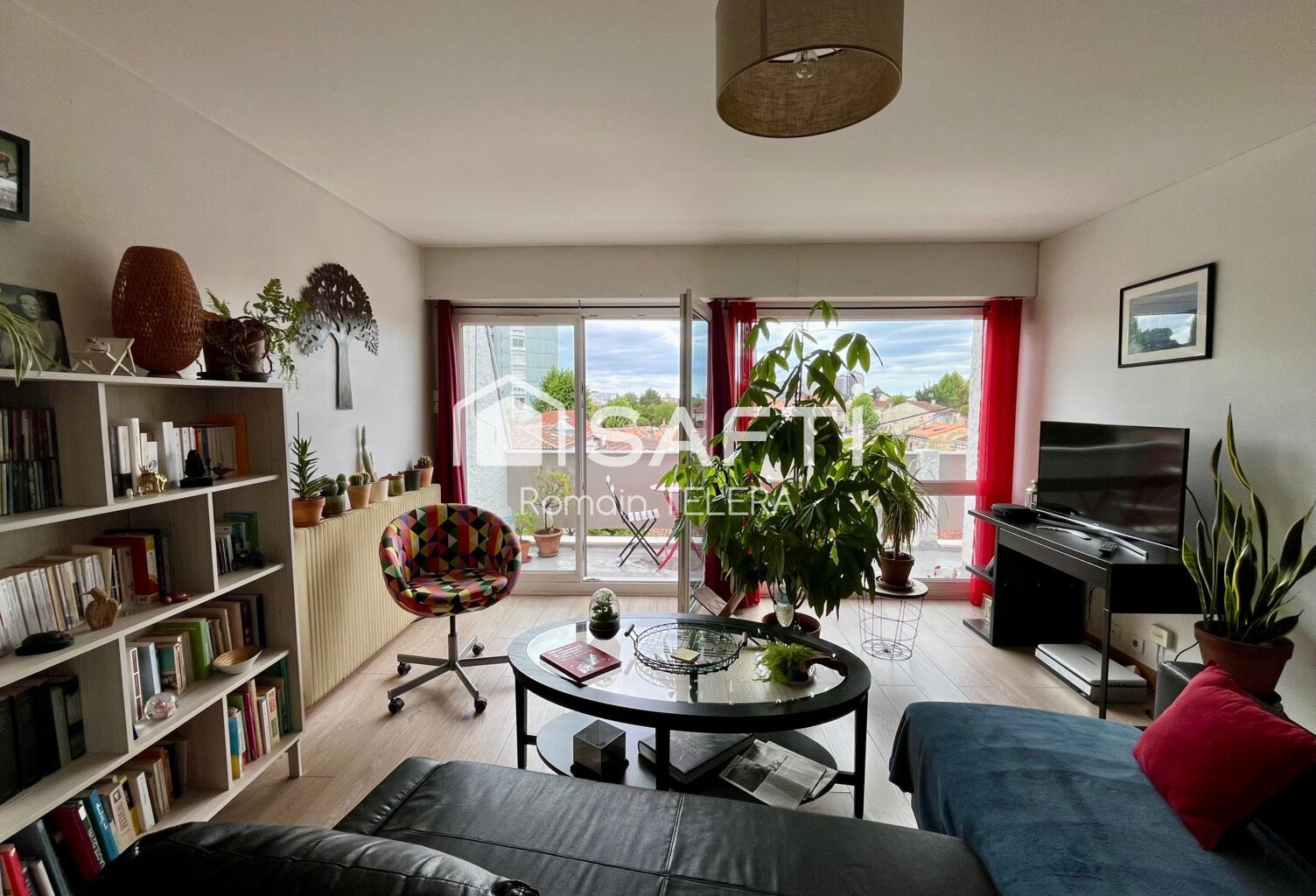 Nansouty proche Bègles : T2 de 54 m² avec vue dégagée au 3e étage et grand balcon de 11 m² — photo 1