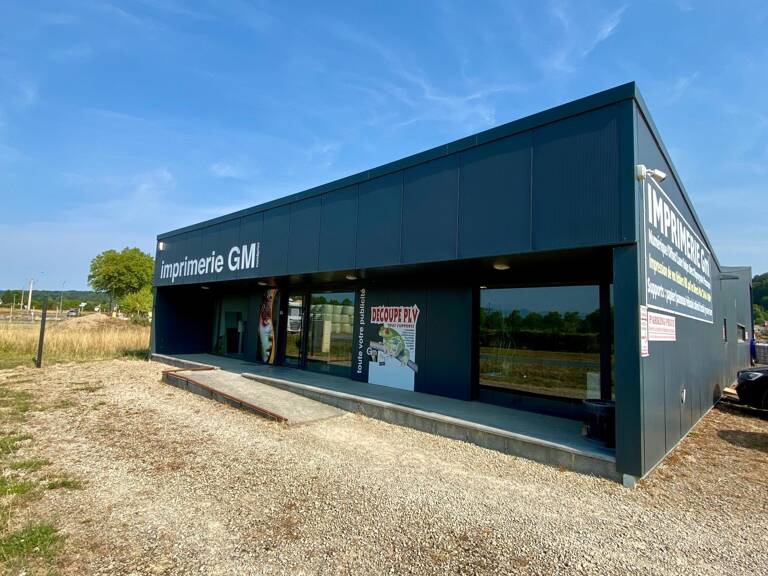 Bâtiment commercial 400m2 — photo 1