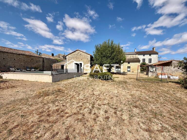 MAISON EN PIERRE 3 CHAMBRES + BUREAUX, DÉPENDANCES PISCINE ET JARDIN — photo 1