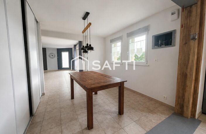 Maison familiale aux beaux volumes  Quévert — photo 5