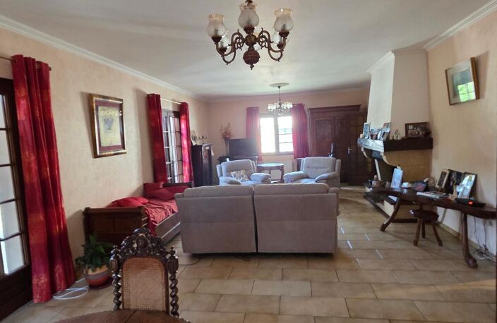 Proche centre ville, plain-Pied, 4 chambres — photo 2