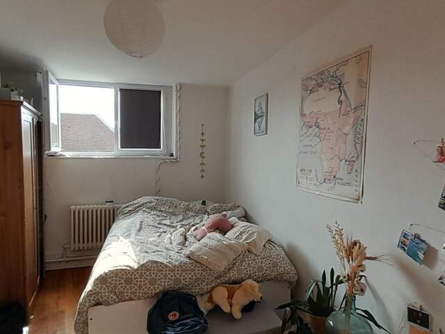 A louer t4 vue sur les toits en colocation — photo du bien
