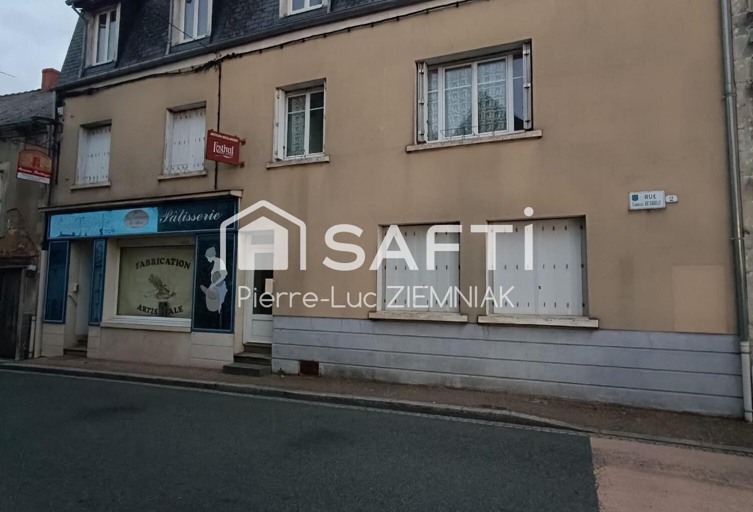 Immeuble divisible 210 m2 — photo 1