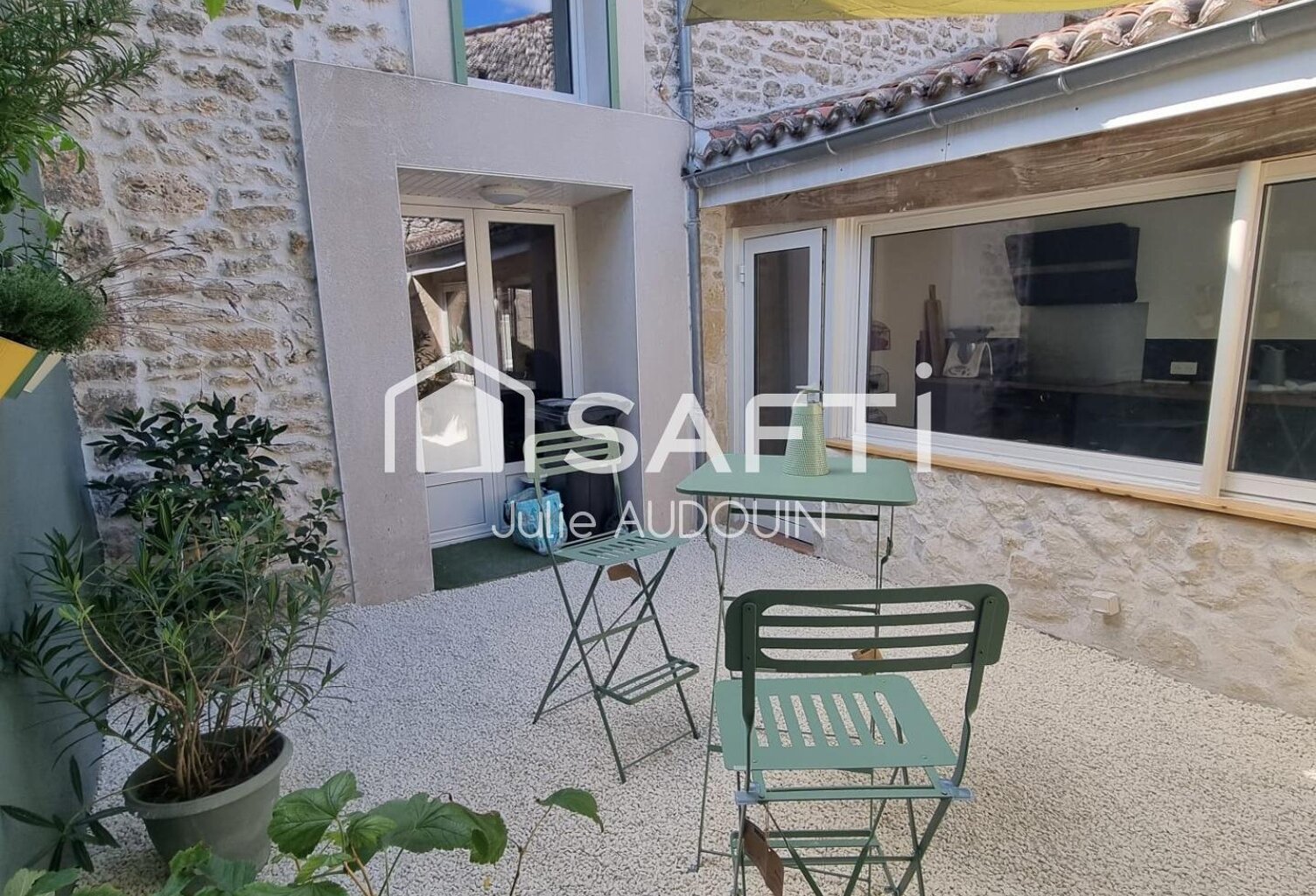 Maison Coup de Coeur - Saint Brice — photo 1