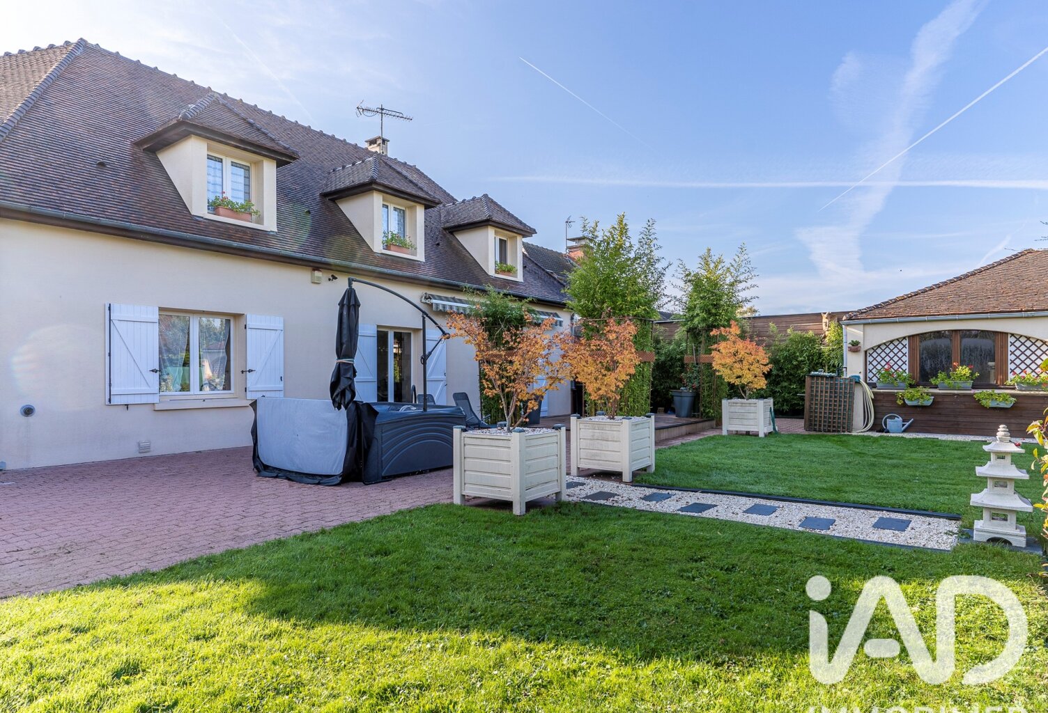 Vente Maison/villa 8 pièces — photo 1