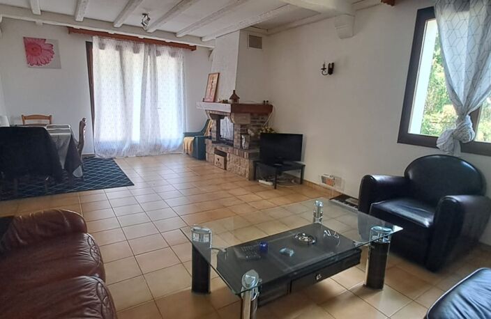 Vente Maison/villa 4 pièces — photo 2