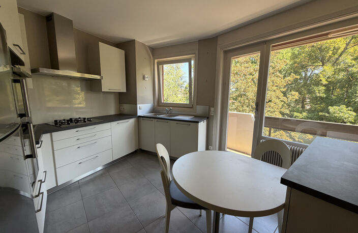 VENTE ECULLY 69130 APPARTEMENT 6 PIECES PITANCE DOMBARRIERE — photo 4