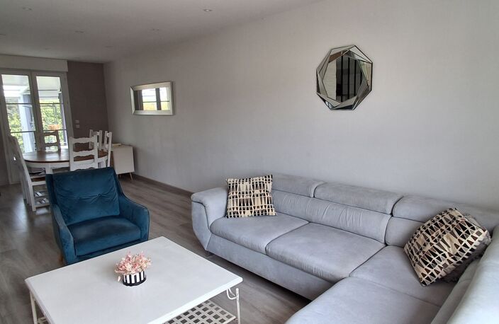 Location Maison/villa 7 pièces — photo 2