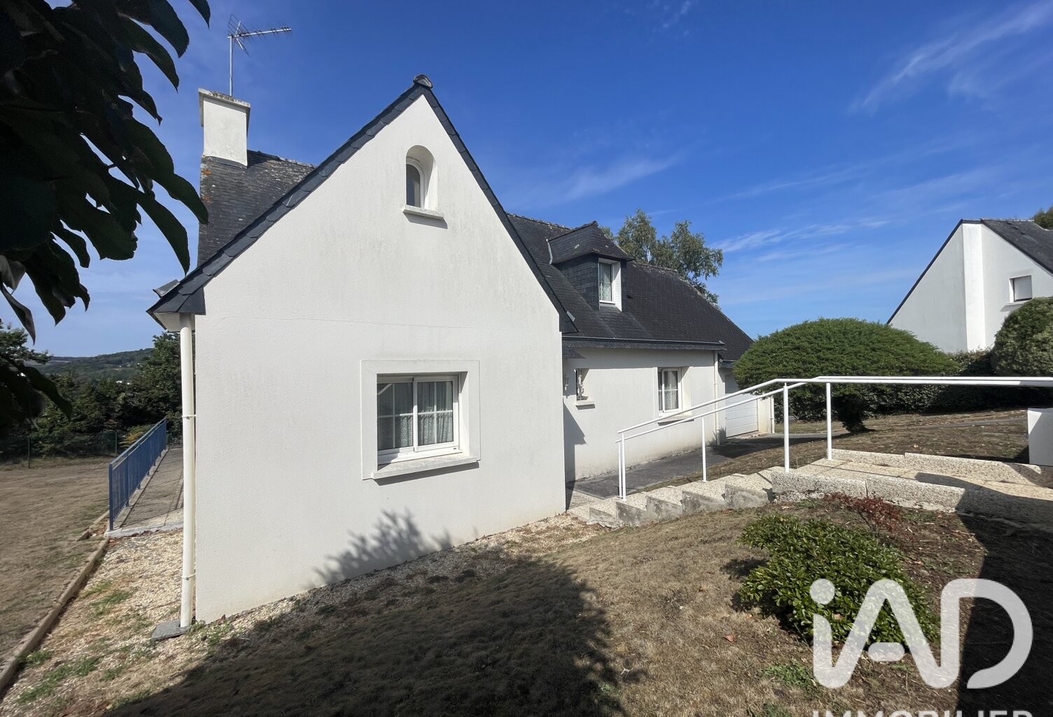 Vente Maison/villa 8 pièces — photo 1