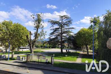 Immeuble  243000 €