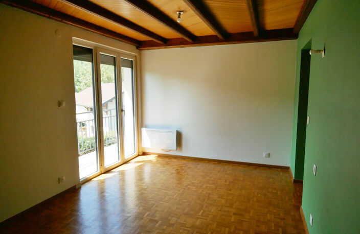 Grand appartement T2 dans le centre de Frangy — photo 2
