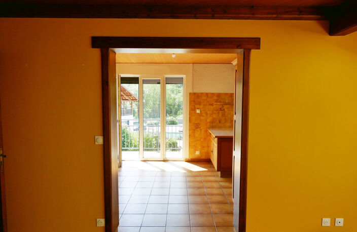 Grand appartement T2 dans le centre de Frangy — photo 4