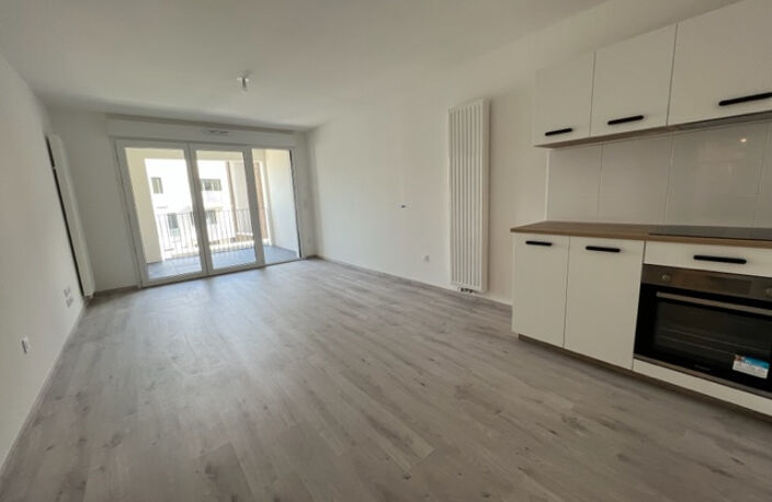 LA ROCHELLE APPT NEUF AVEC TERRASSE ET PARKING — photo 2