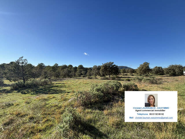 Terrain constructible en lotissement à Fox-Amphoux 1000.66m2 — photo du bien