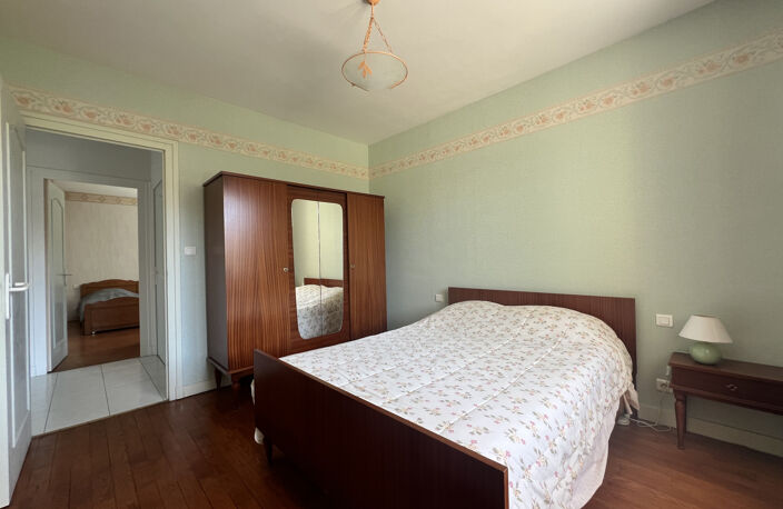 ROYAN - QUARTIER DU PARC - APPARTEMENT T3 avec JARDIN et GARAGE - 200 M PLAGE — photo 5