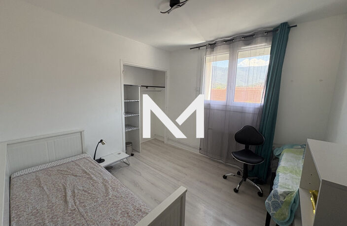 VIF - T4 AVEC BALCON ET GARAGE — photo 4
