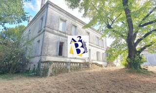 Maison 11 Pièces 441 m² à vendre à Genté (16130)