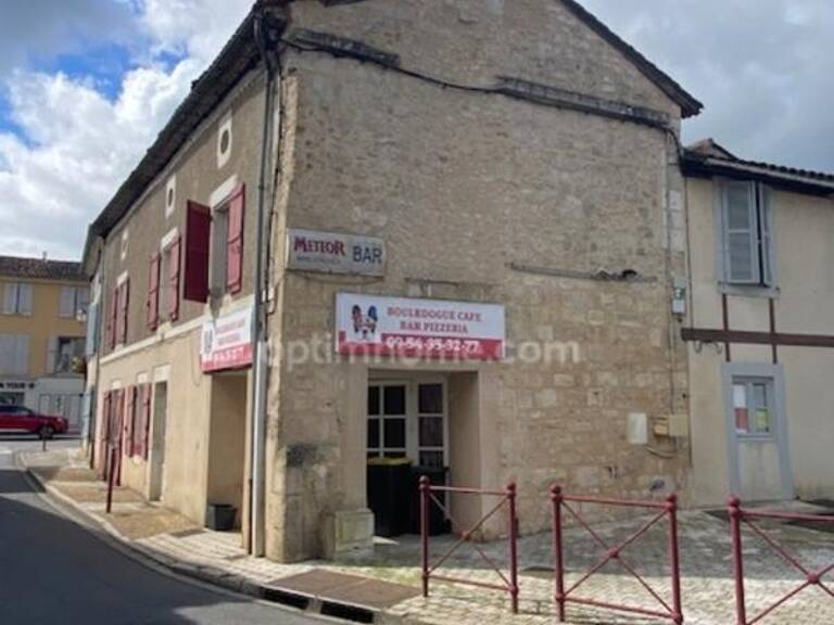 Au cœur du village de Marthon, Bâtiment en pierres, ancien commerce, bar pizza,  avec logement au dessus — photo 1