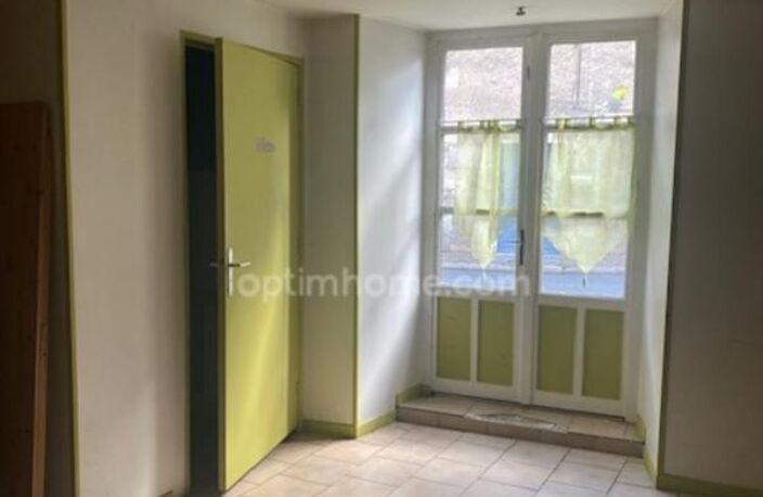 Au cœur du village de Marthon, Bâtiment en pierres, ancien commerce, bar pizza,  avec logement au dessus — photo 4