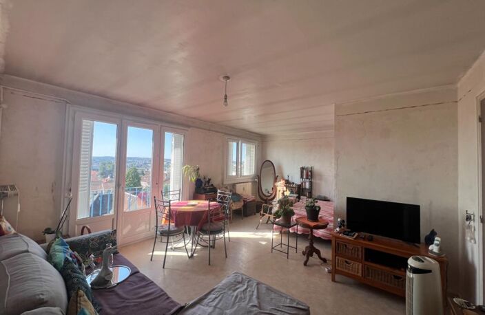 Appartement à vendre— Secteur Bénédictins / Cathédrale 4 pièces LIMOGES (87) — photo 2