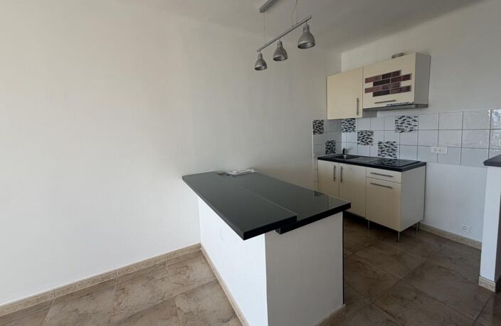 F2 RCE DES ILES IMMEUBLE LE SICILE SANGUINAIRES AJACCIO — photo 3