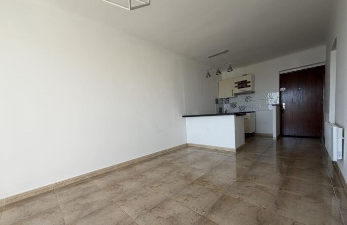 F2 RCE DES ILES IMMEUBLE LE SICILE SANGUINAIRES AJACCIO — photo 4