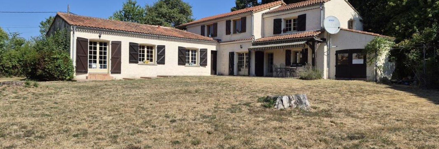 Maison 7 Pièces 246 m² à vendre à Montaner (64460)