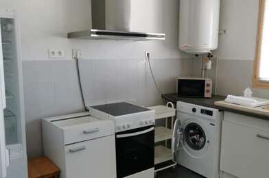 Maison  730 €