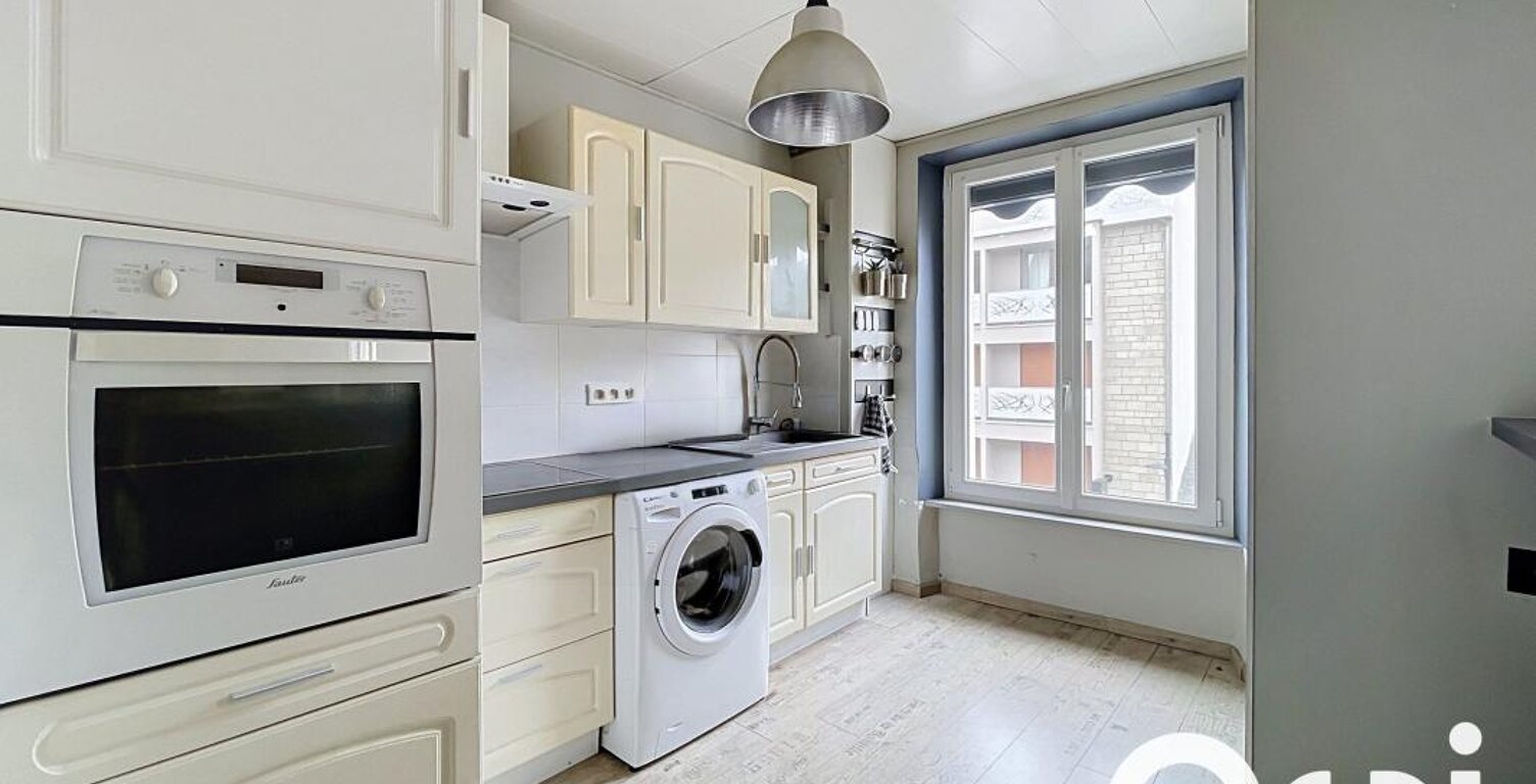 Appartement à vendre - Ville basse de Saint-Flour — photo 1