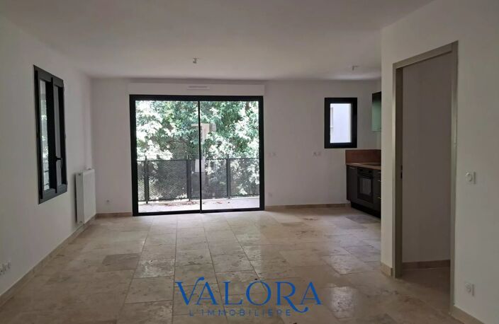 TRES BEL APPARTEMENT NEUF à SAINT-REMY-DE-PROVENCE — photo 2
