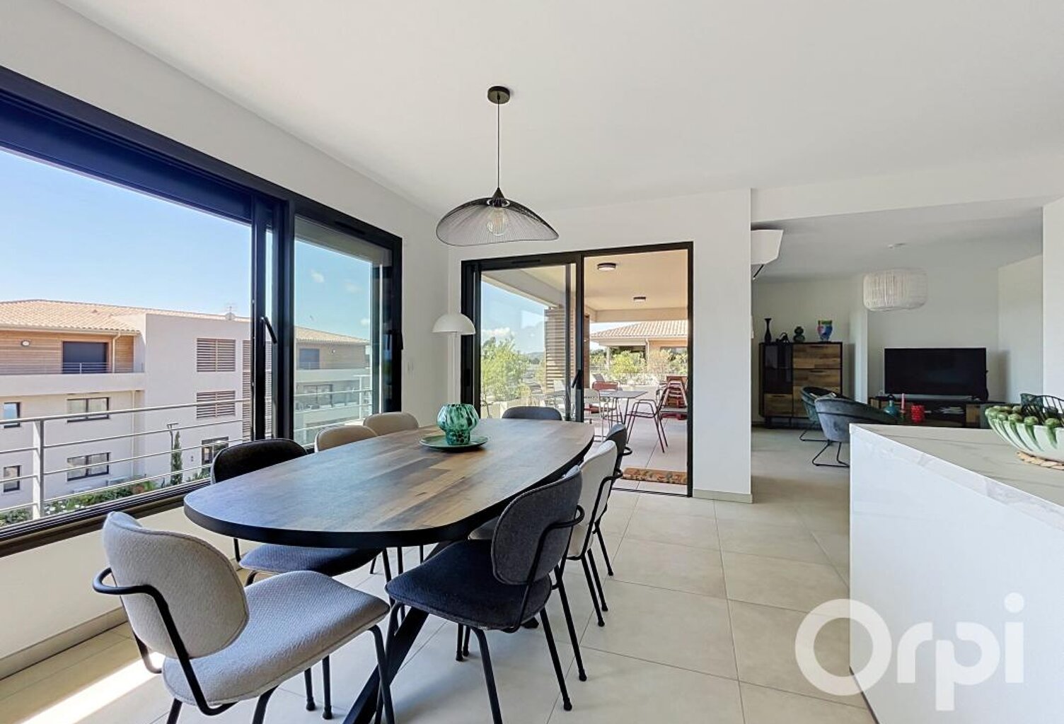 Appartement À Vendre — photo 1