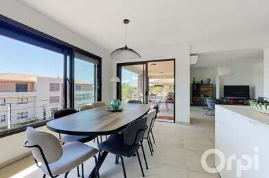 Appartement 4 pièces 670000 €