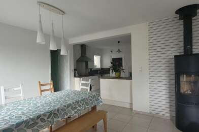 Maison 5 pièces 1115 €