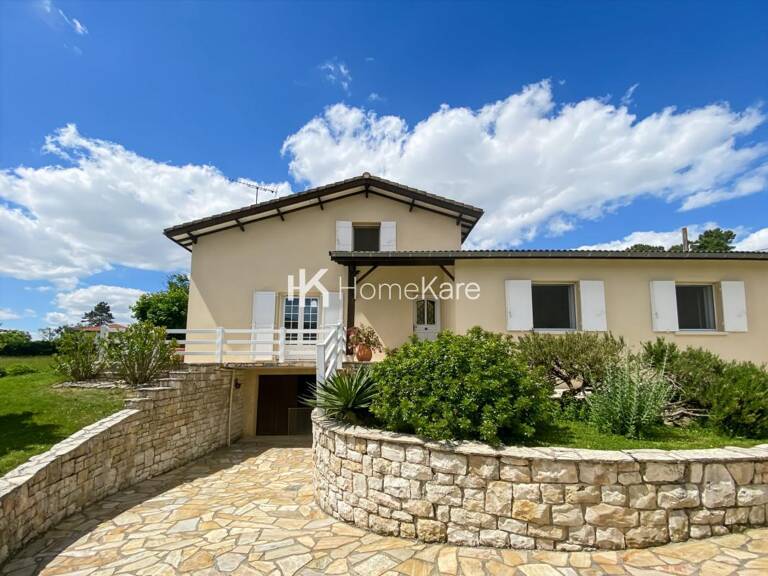 UN CADRE EXCEPTIONNEL POUR CETTE MAISON LUMINEUSE — photo 1
