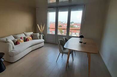 Appartement 3 pièces 945 €
