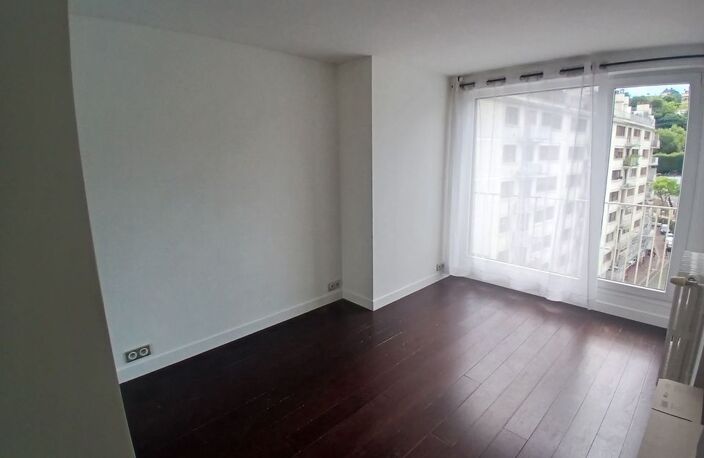 Appartement de 93m2 à louer sur Saint-Cloud — photo 4