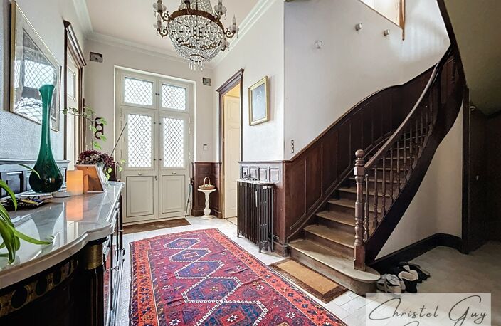 Maison de Maître, coeur de ville MONTVAL-SUR-LOIR (72), 6 chambres, terrain 2090 m² — photo 4