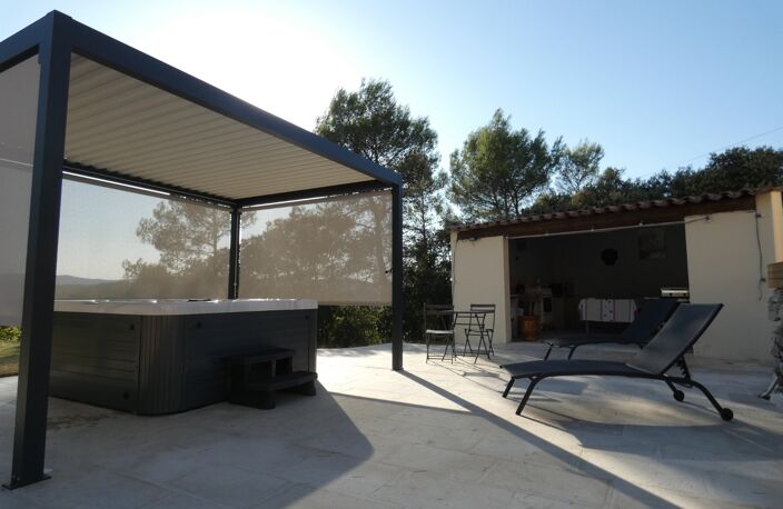 VILLA VACQUIÈRES VUE PANORAMIQUE — photo 2