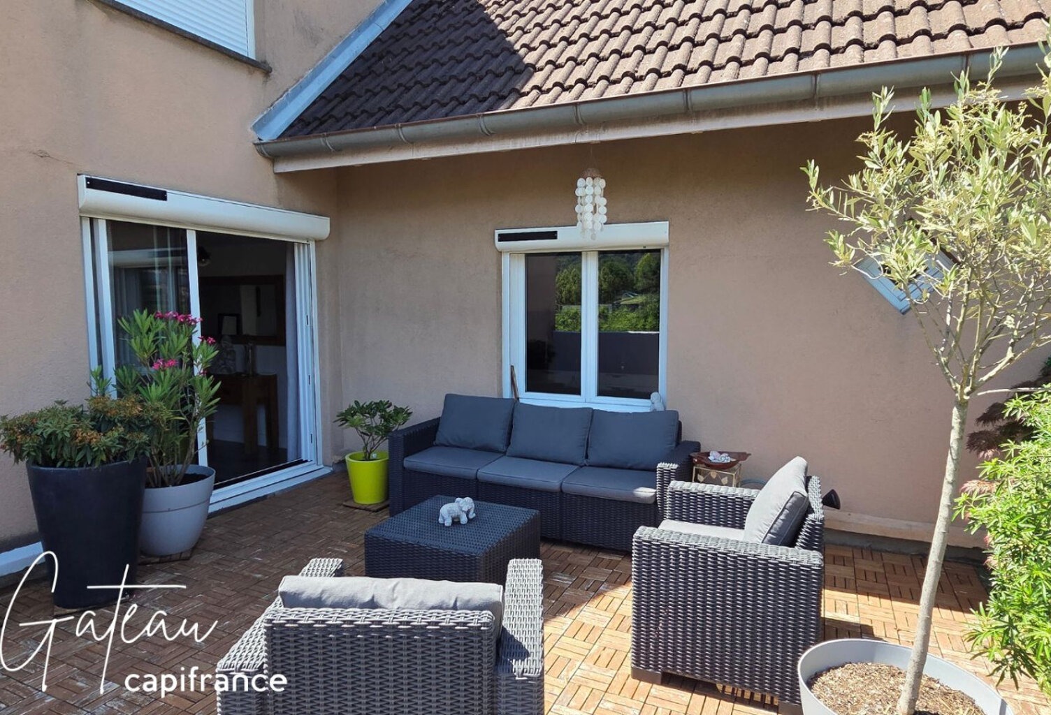 Appartement à vendre 4 pièces CHAMBERY (73) Duplex avec terrasse de 24 M², vue dégagée et garage — photo 1