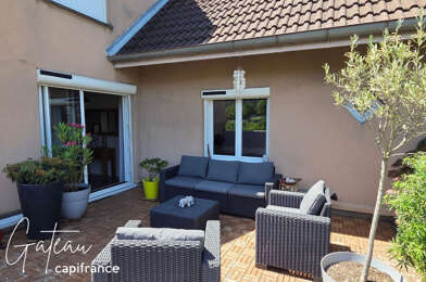 Appartement 4 pièces 249000 €