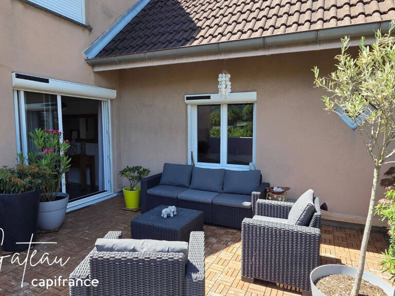 Appartement à vendre 4 pièces CHAMBERY (73) Duplex avec terrasse de 24 M², vue dégagée et garage — photo 1