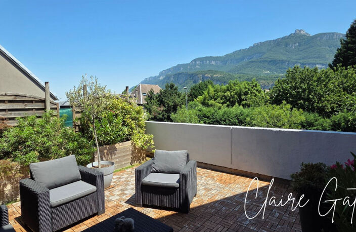 Appartement à vendre 4 pièces CHAMBERY (73) Duplex avec terrasse de 24 M², vue dégagée et garage — photo 4
