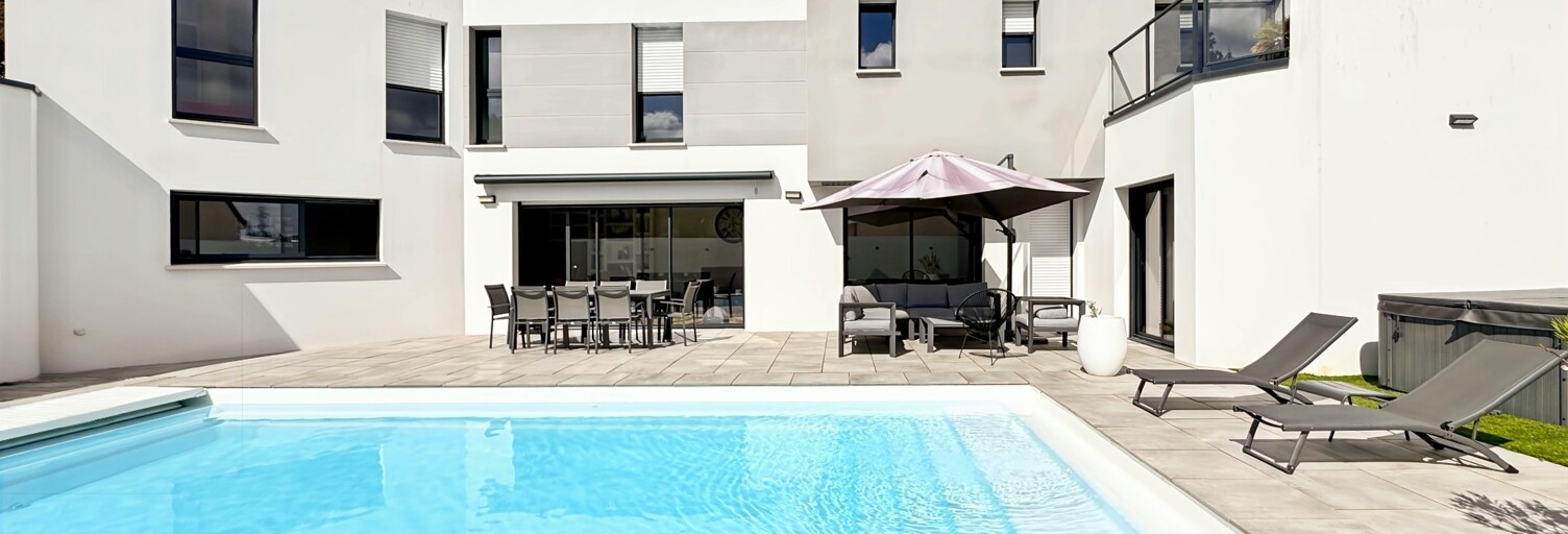 Maison 9 Pièces 223 m² à vendre à Saint-Barthélemy-d'Anjou (49124)