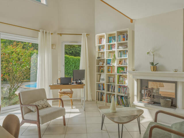 Maison à vendre 7 pièces ORNEX (01) — photo du bien