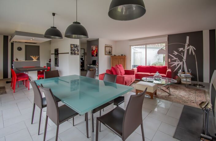 ROYAN – LAC DE LA MÉTAIRIE – VILLA DE PLAIN-PIED T5 – 168 M² — photo 4