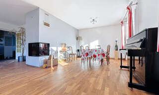 Maison 8 Pièces 183 m² à vendre à Saint-Genis-Pouilly (01630)